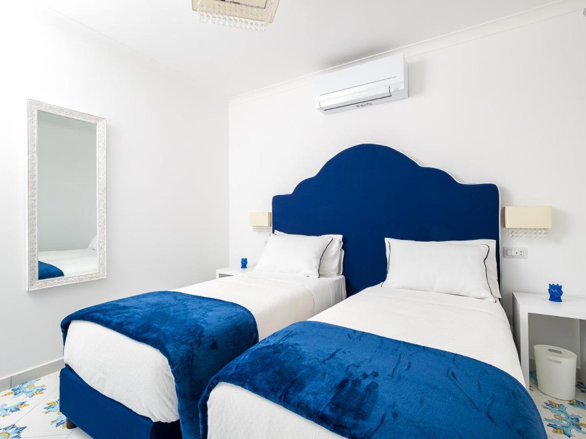 Blue Waves - De Vivo Realty Positano Apartment Luaran gambar