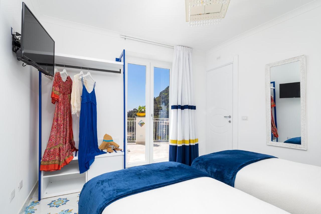 Blue Waves - De Vivo Realty Positano Apartment Luaran gambar